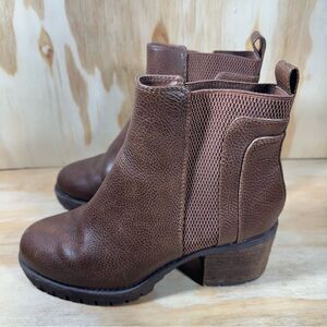 MIA Brown Ankle Boots Women’s Size 6